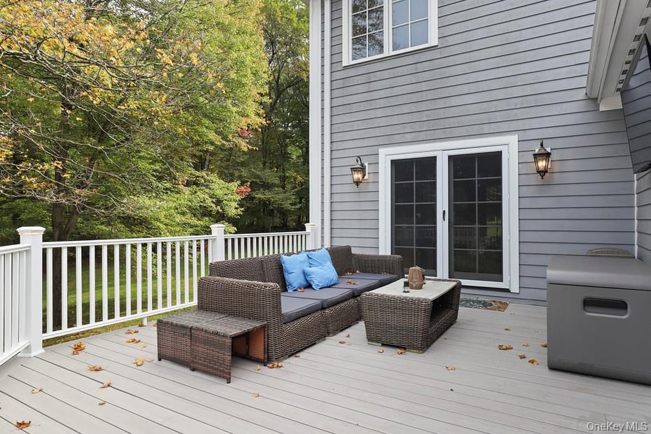 74 Ridgefield Avenue Photo 36