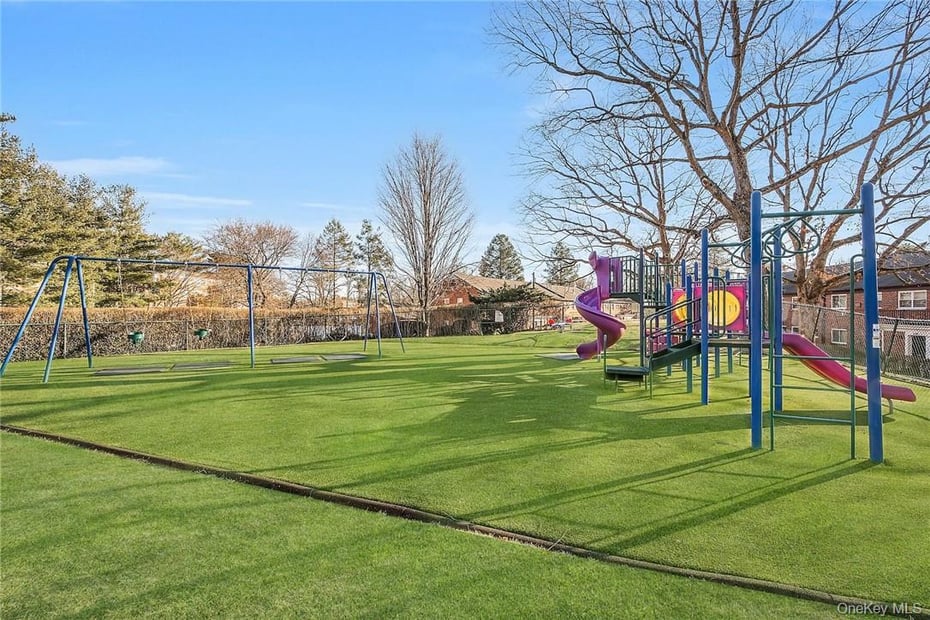 5 Fieldstone Drive #103 Photo 15