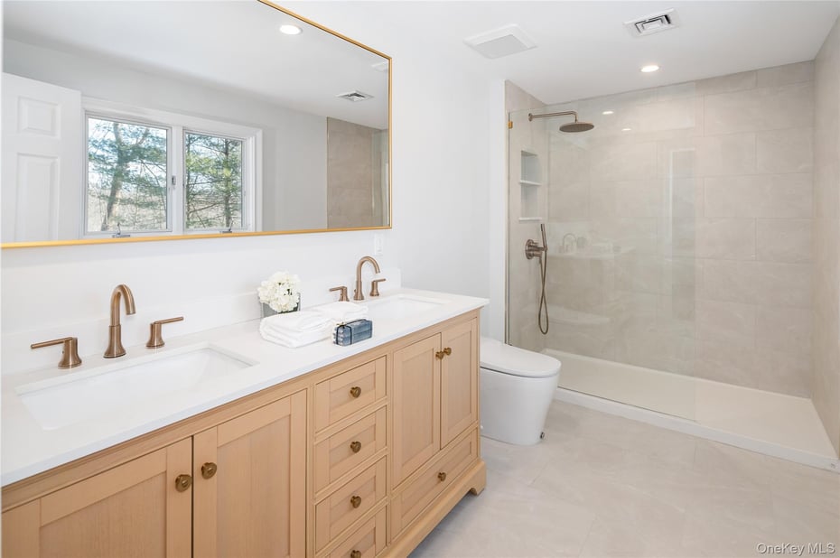 13 Hissarlik Way Photo 22