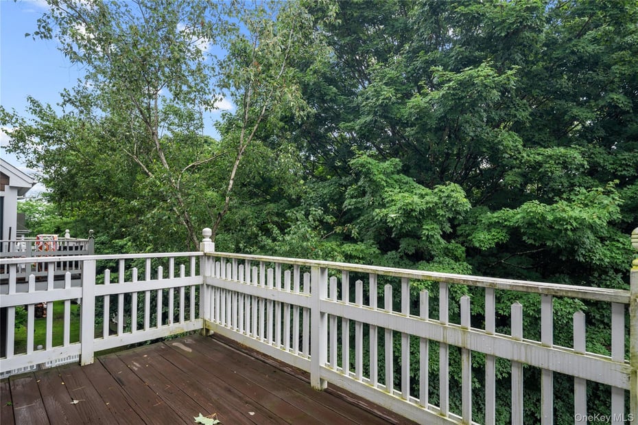 19 Winterberry Lane Photo 17