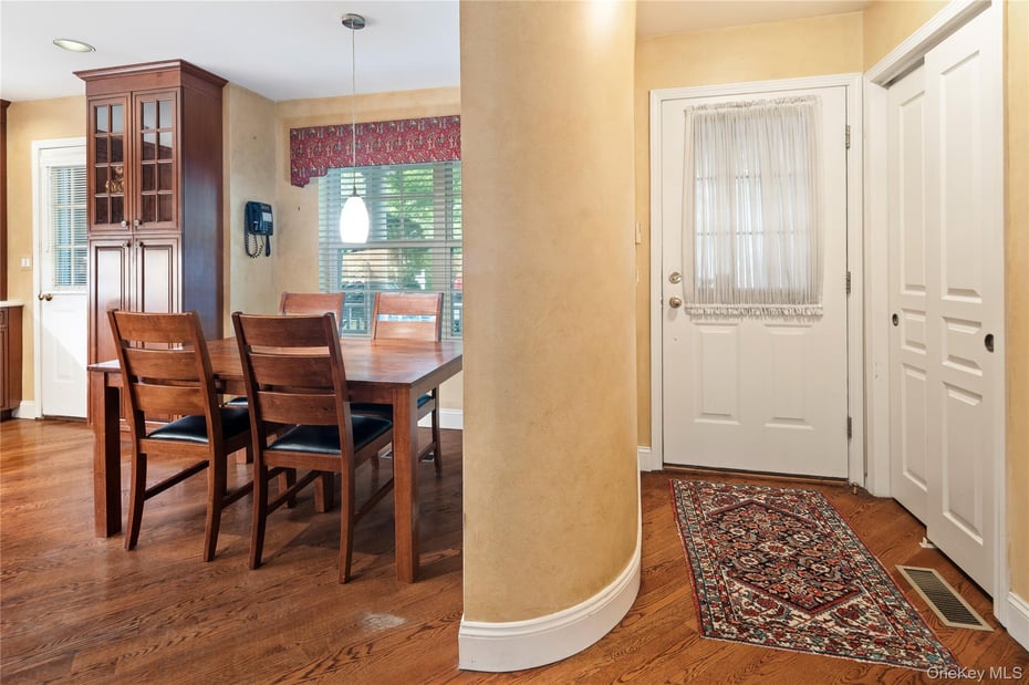 19 Winterberry Lane Photo 5