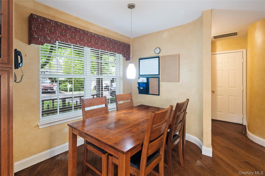 19 Winterberry Lane Photo 9