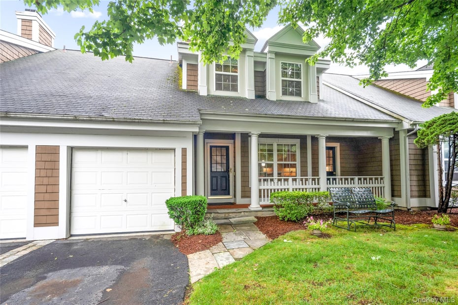 19 Winterberry Lane Photo 2