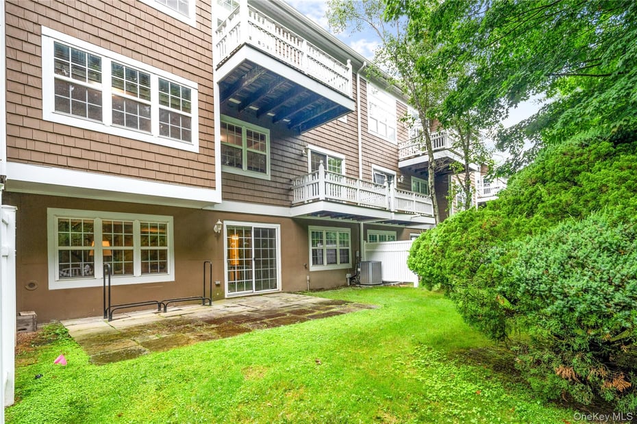 19 Winterberry Lane Photo 36