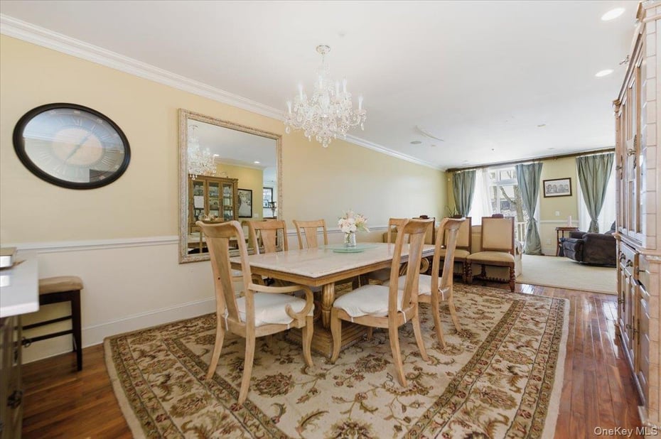 6 Riverpointe Road Photo 12