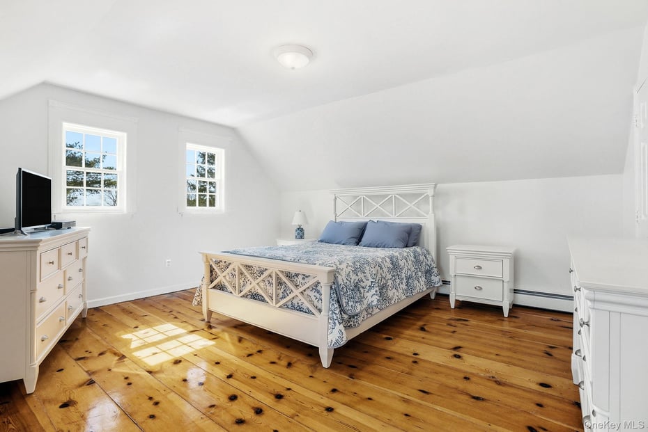 14 Frances Drive Photo 13