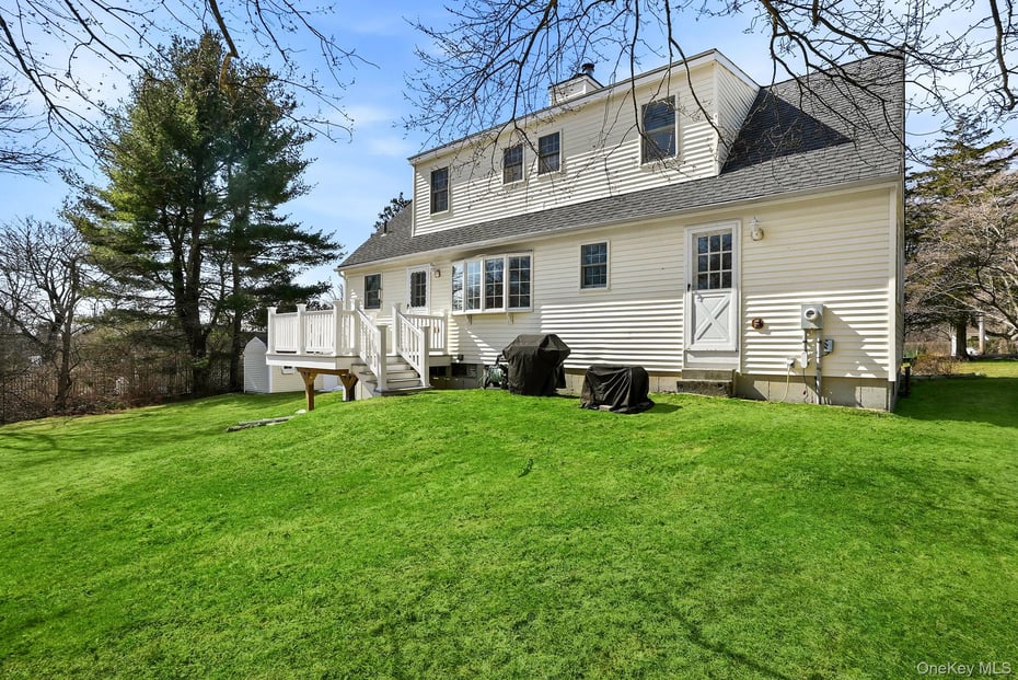 14 Frances Drive Photo 25