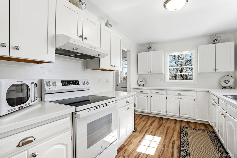 14 Frances Drive Photo 9