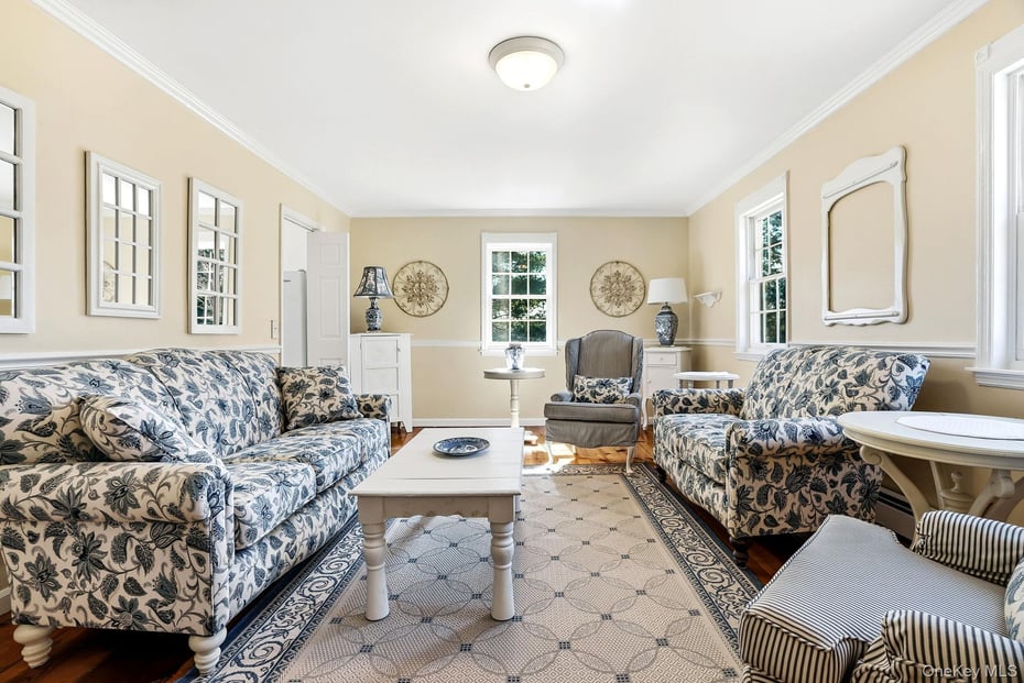 14 Frances Drive Photo 6