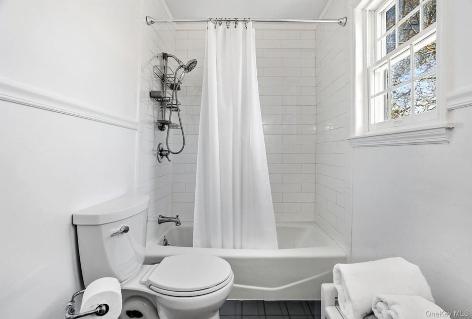 14 Frances Drive Photo 14