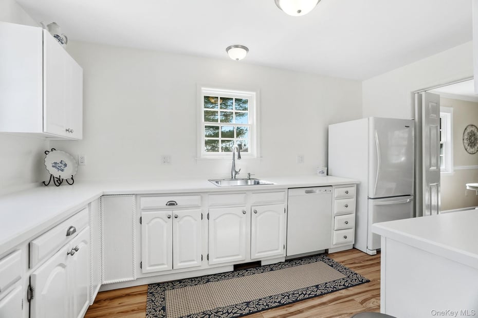 14 Frances Drive Photo 8