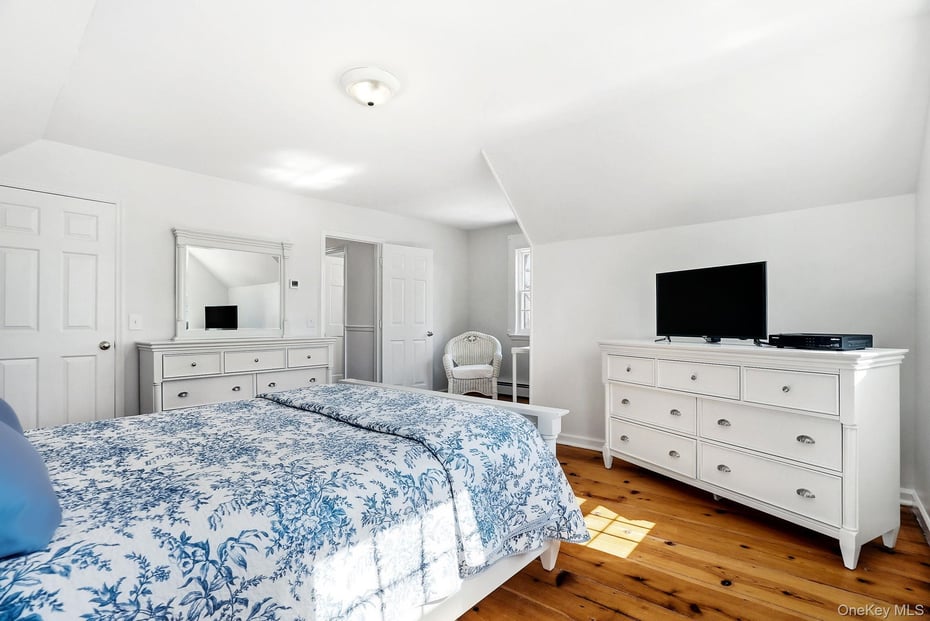 14 Frances Drive Photo 12