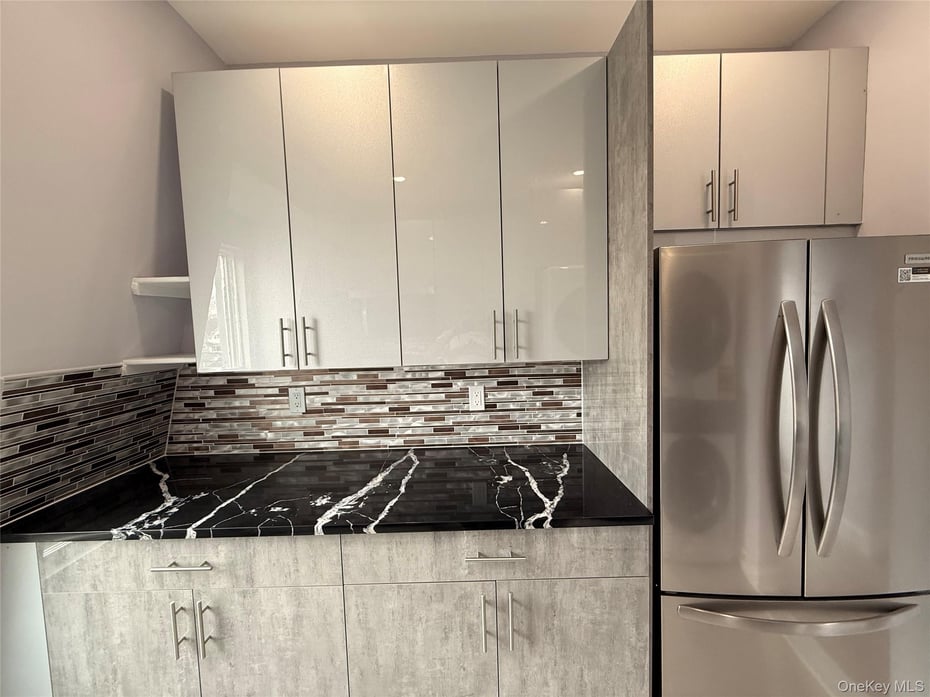 222 Primrose Avenue  #3 Photo 16