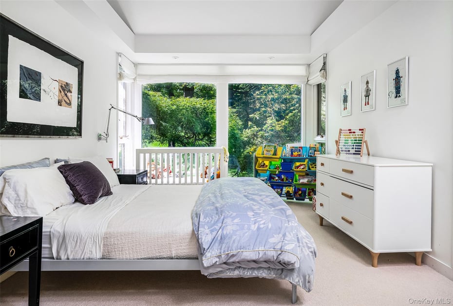 12 Haights Cross Road Photo 19