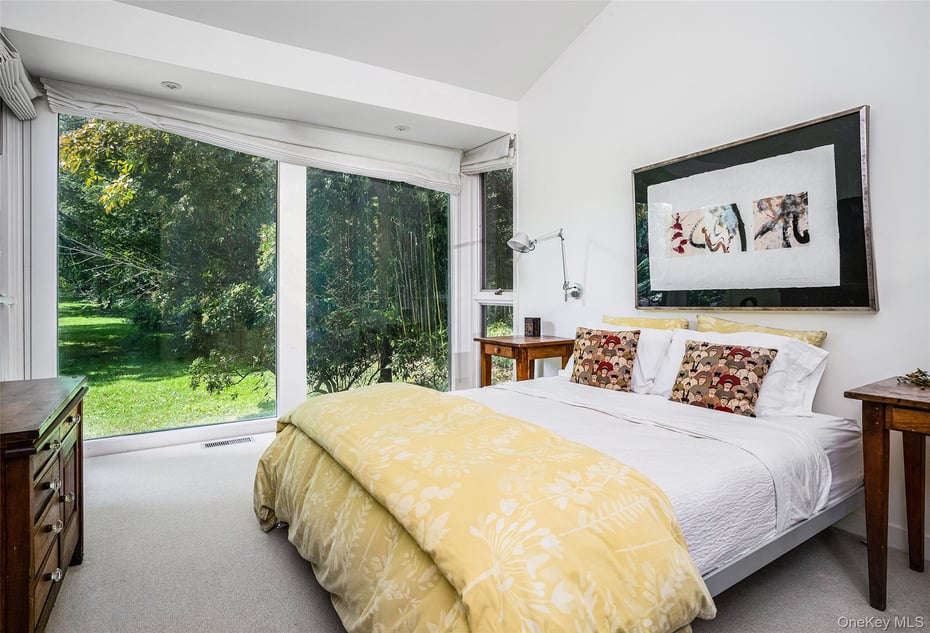 12 Haights Cross Road Photo 21