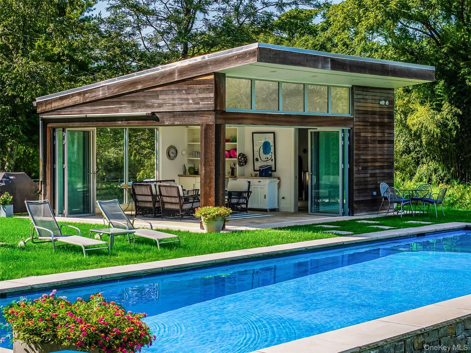 12 Haights Cross Road Photo 33