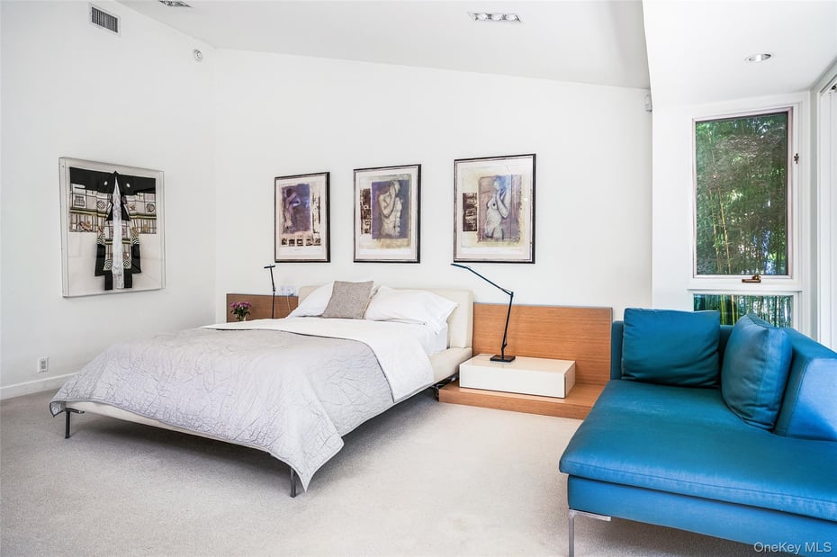 12 Haights Cross Road Photo 23