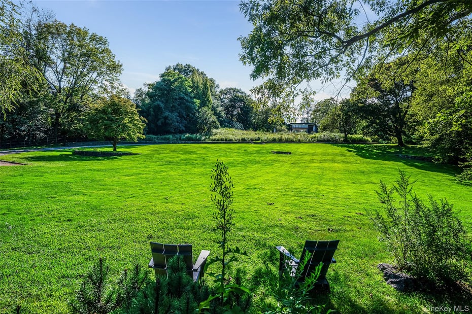 12 Haights Cross Road Photo 31