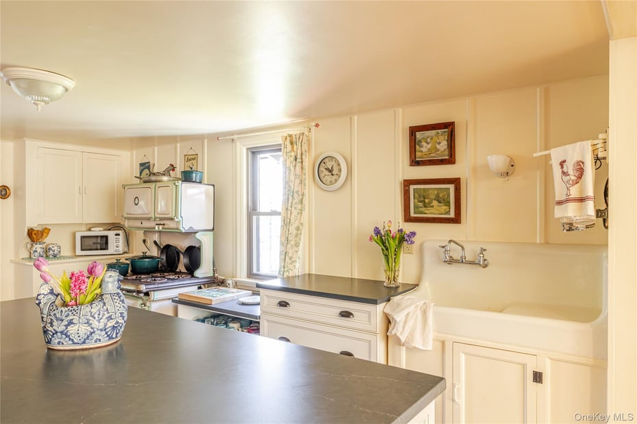 78 The Concourse Drive Photo 20