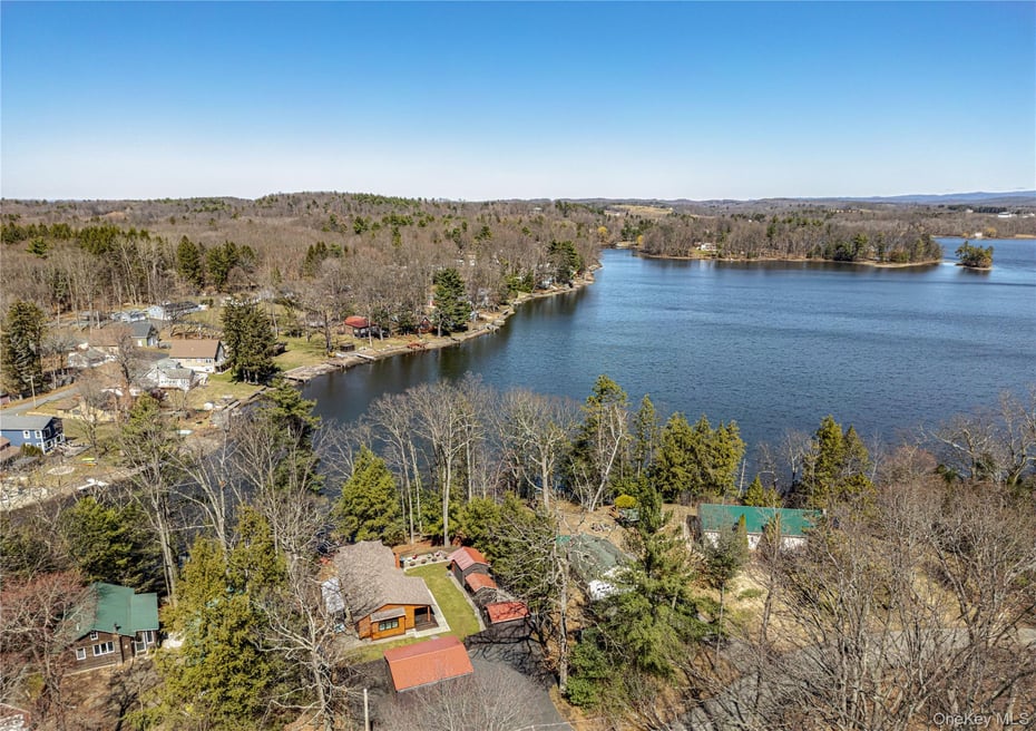 78 The Concourse Drive Photo 1