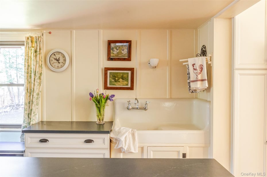 78 The Concourse Drive Photo 19