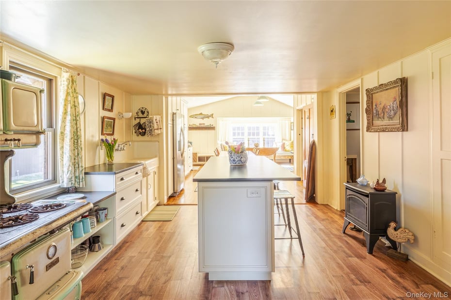 78 The Concourse Drive Photo 15