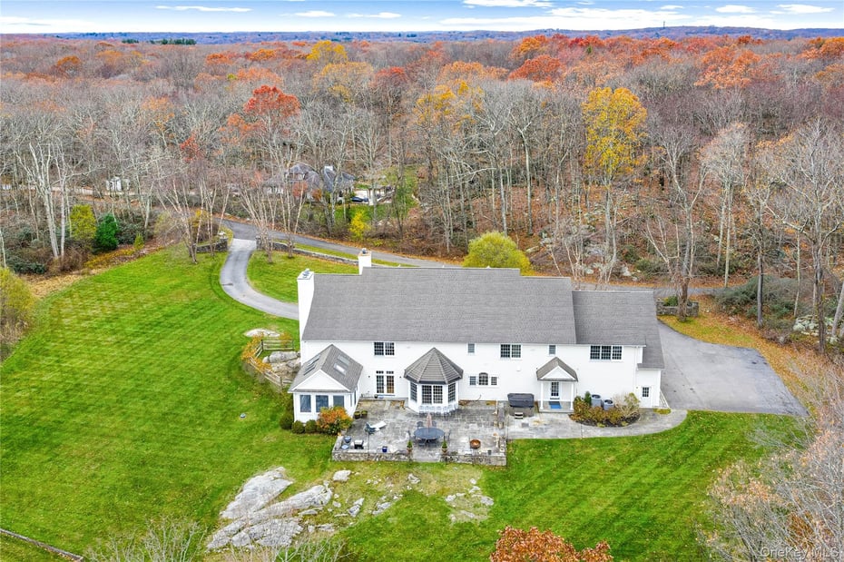 11 Lost Nations Road Photo 21