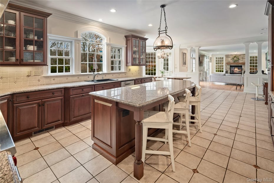 11 Lost Nations Road Photo 12