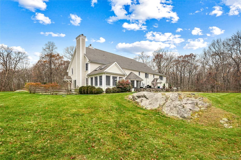 11 Lost Nations Road Photo 22