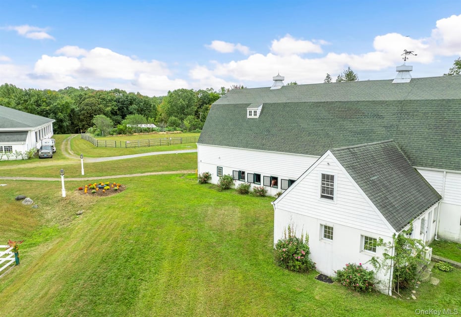 955 Peach Lake Road Photo 14