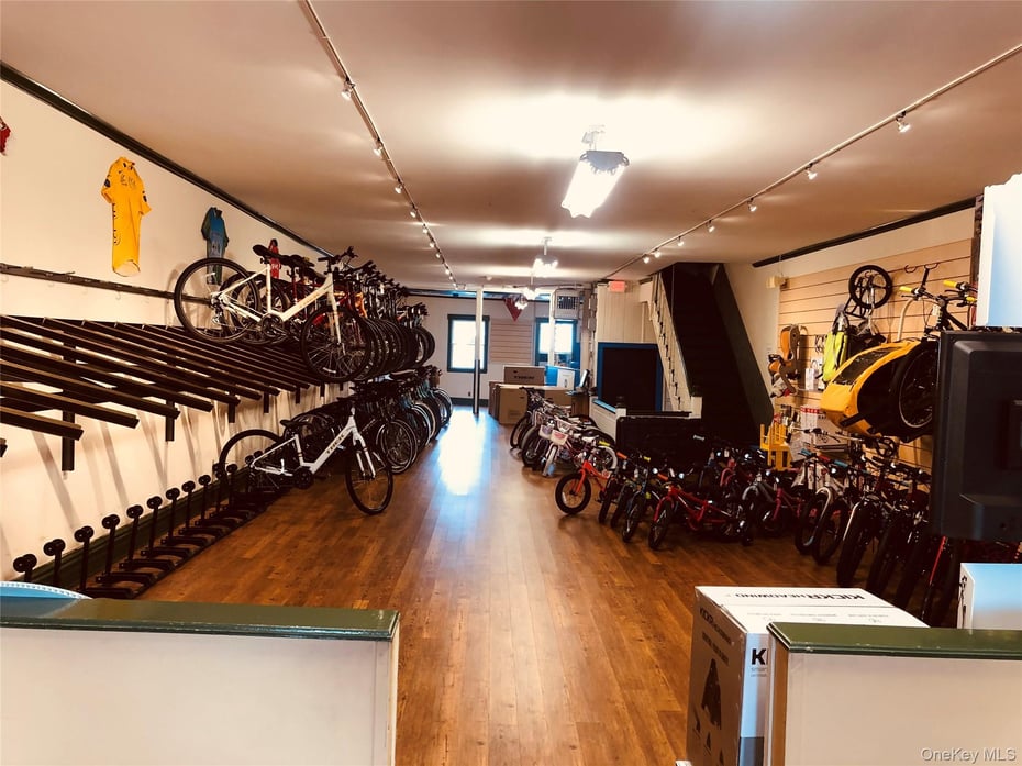 7 E Main Street Photo 3