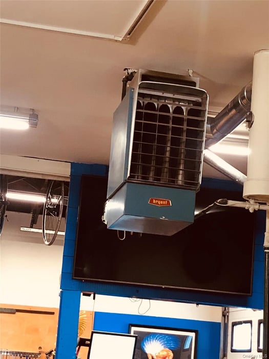 7 E Main Street Photo 11