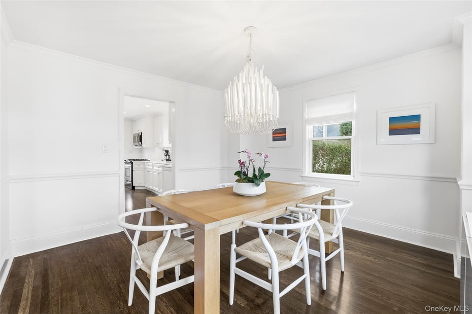 107 Munson Street Photo 4