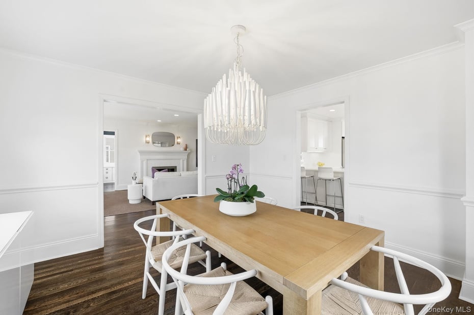 107 Munson Street Photo 8