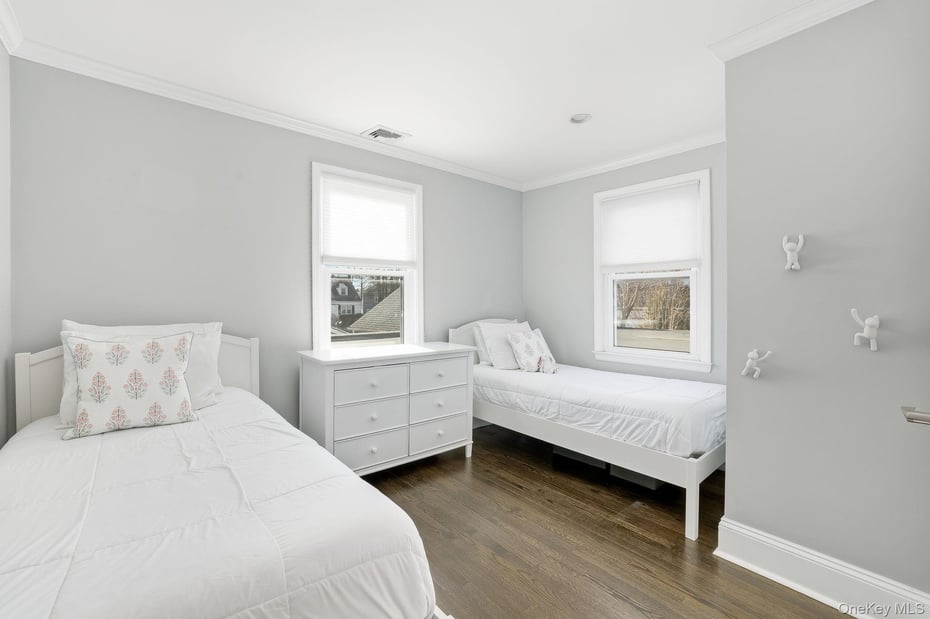 107 Munson Street Photo 19