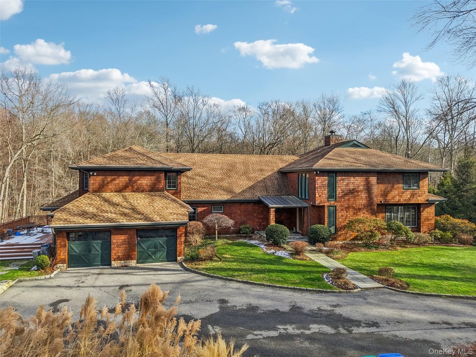 27 Cat Ridge Road Photo 2