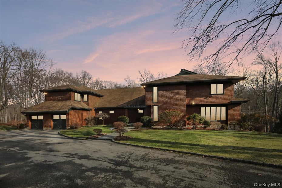 27 Cat Ridge Road Photo 1