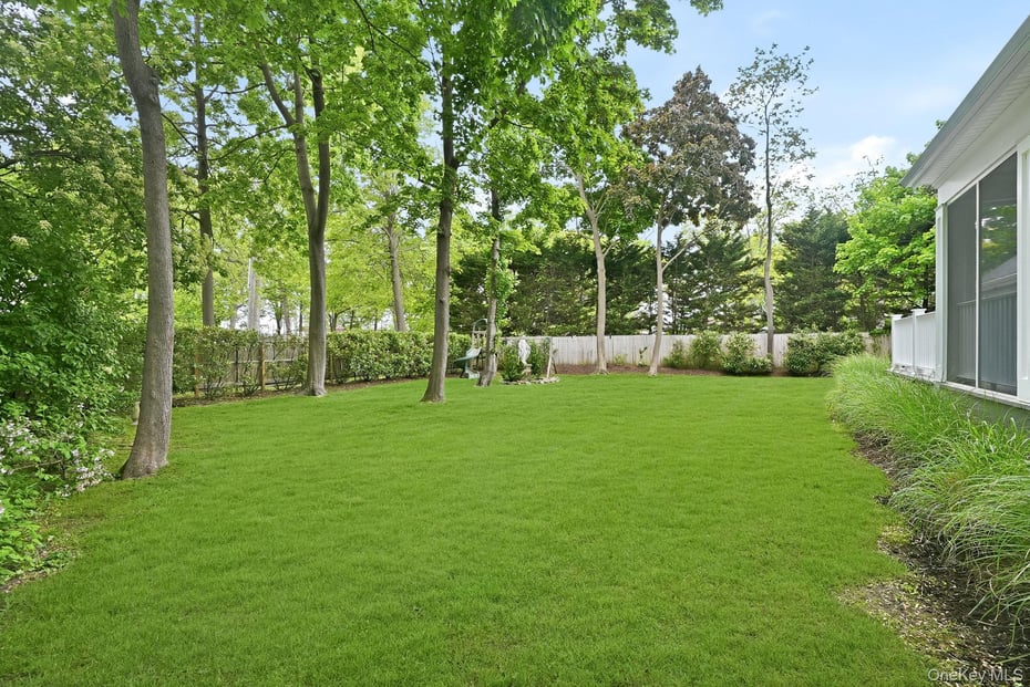 9 Willow Avenue Photo 23