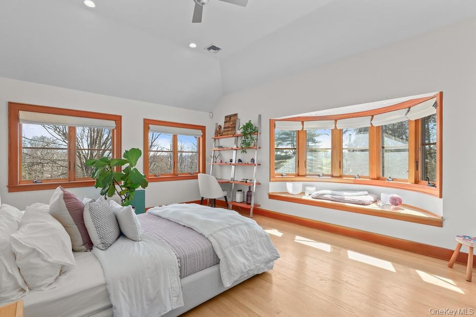 37 Hyatt Road Photo 24