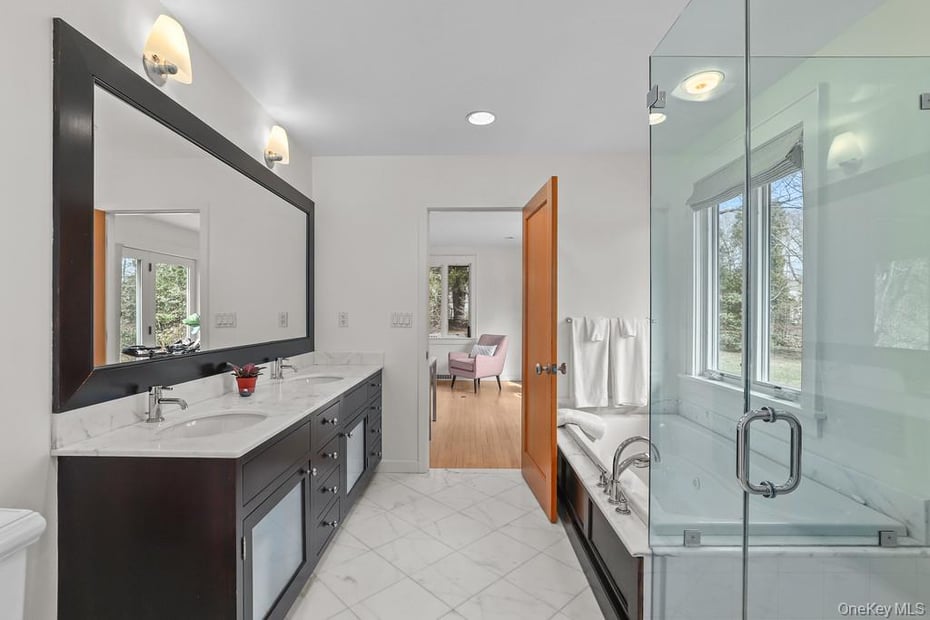 37 Hyatt Road Photo 22