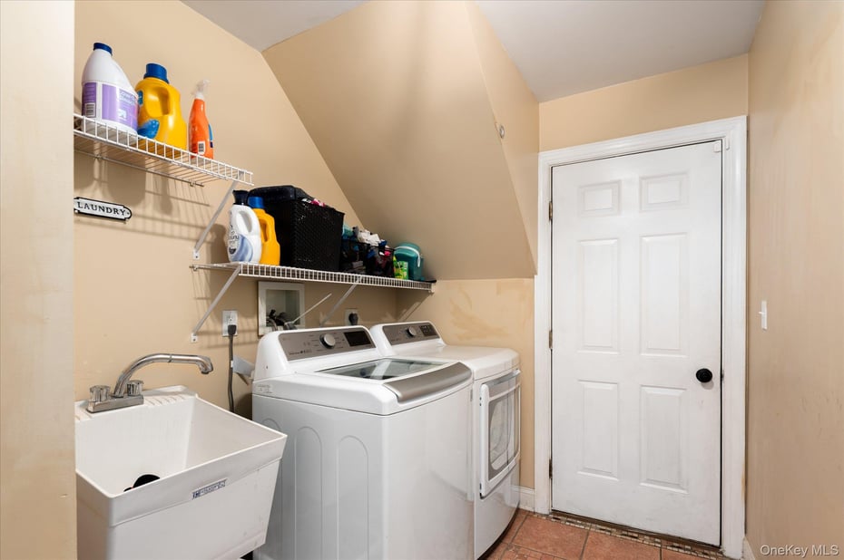 1 Woolen Court Photo 25