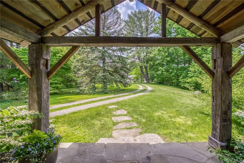 174 Ten Broeck Road Photo 6