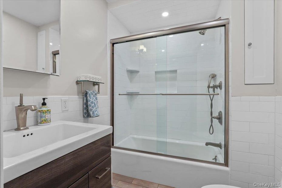 89 Birch Street Photo 20