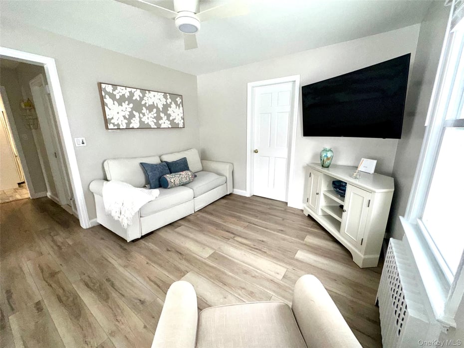 89 Birch Street Photo 6