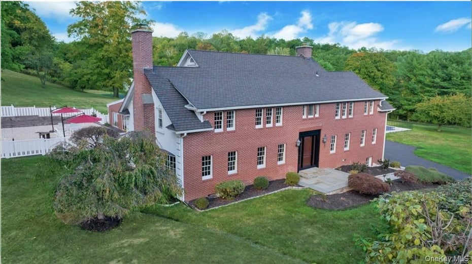 235 Bear Ridge Road Photo 1