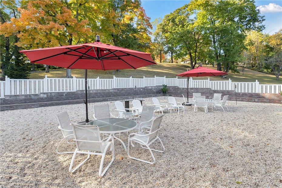 235 Bear Ridge Road Photo 8