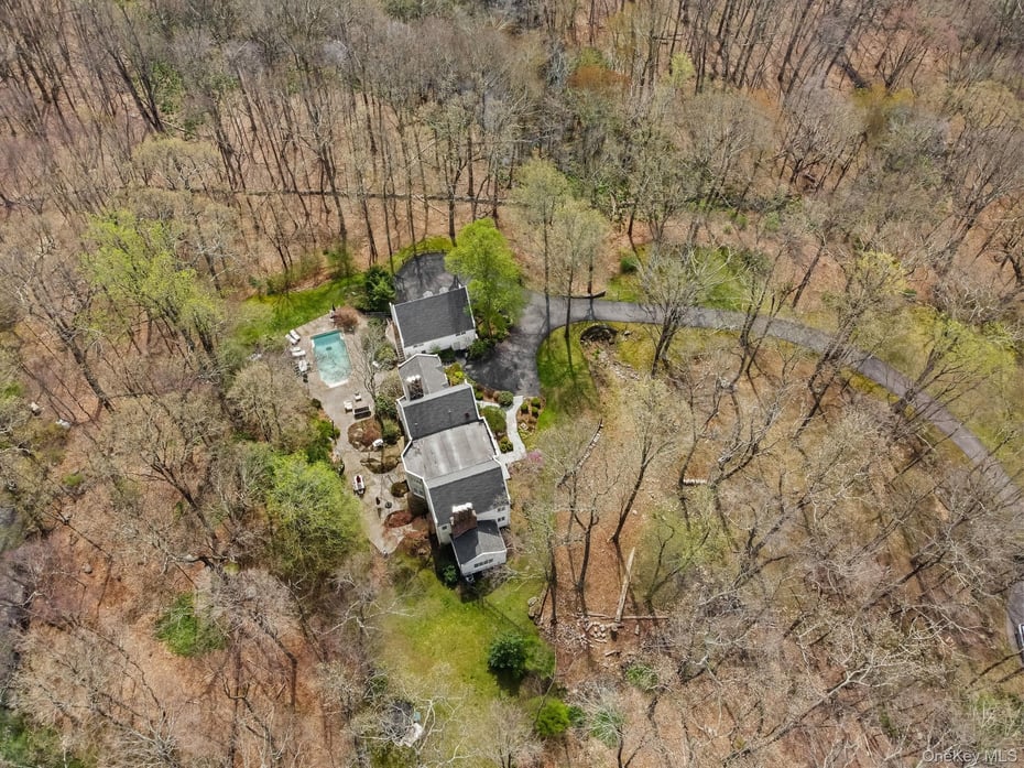 17 Spyrock Road Photo 5