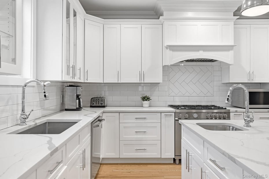 16 Hall Road Photo 8