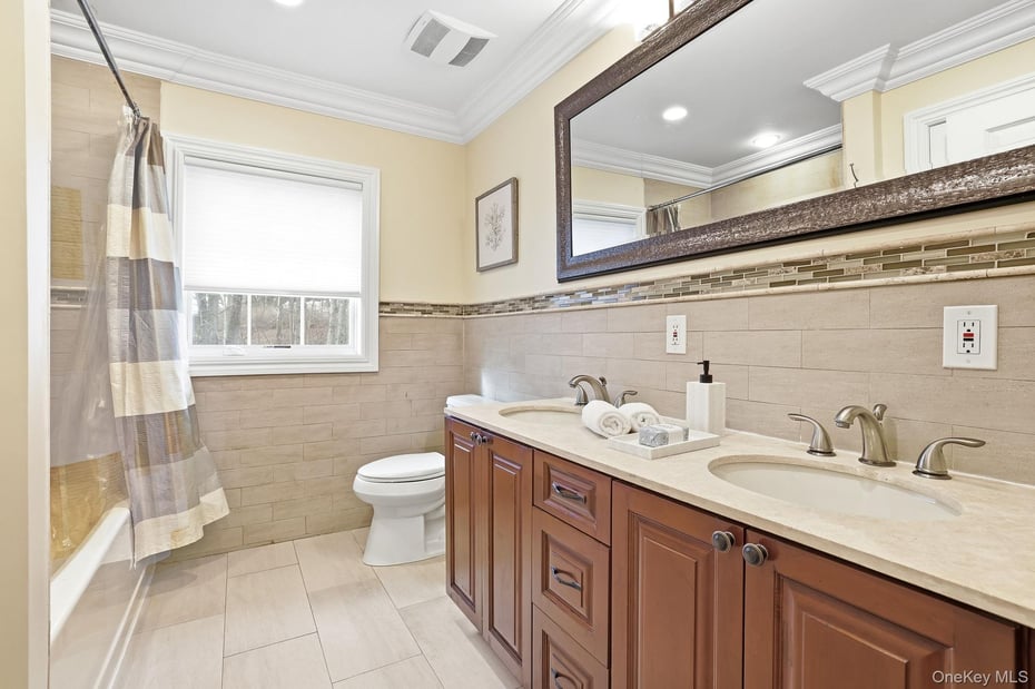 16 Hall Road Photo 25