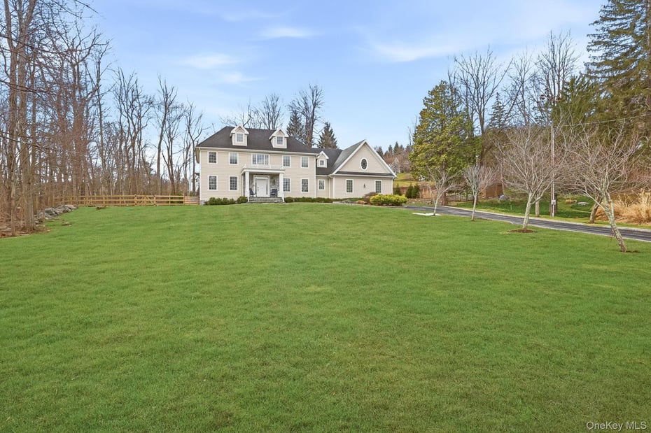 16 Hall Road Photo 32